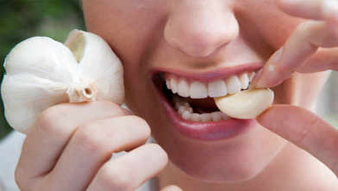 8 فوائد مدهشة للثوم لصحة المرأة