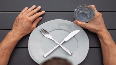 تأثيرات الصيام على صحة الإنسان وما يفعله من أعاجيب