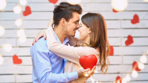 أصحاب هذه الأبراج سيحظون بعيد حب رائعا ومميزا