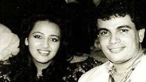  ظهور نادر لخطيبة عمرو دياب الاولى.. ما علاقة الهام شاهين؟