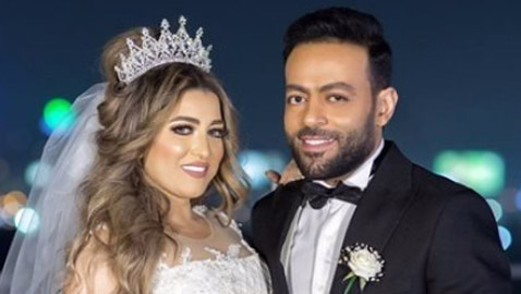 زوجة تامر عاشور تطلب الطلاق: الزواج من المشاهير لعنة!