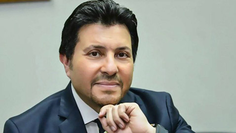  النجم هاني شاكر .. نقيب الموسيقيين صاحب المواقف الصارمة