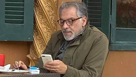 شاهدوا آخر ظهور للمخرج السوري الراحل حاتم علي داخل فندق إقامته
