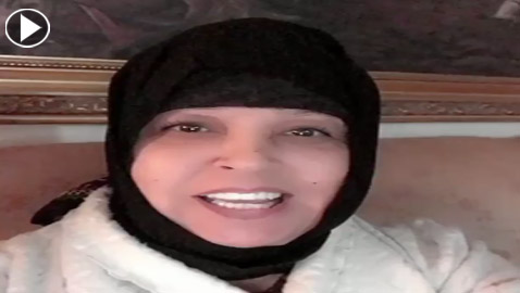 بعد وعكتها الصحية: هل ارتدت فيفي عبده الحجاب؟