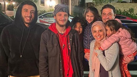 صورة لـ حنان ترك مع أولادها الخمسة من ثلاث زيجات.. هل يشبهونها؟ (شاهد)